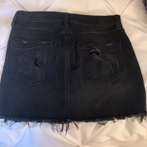 Express Black Jean Skirt - Picture 2 of 4